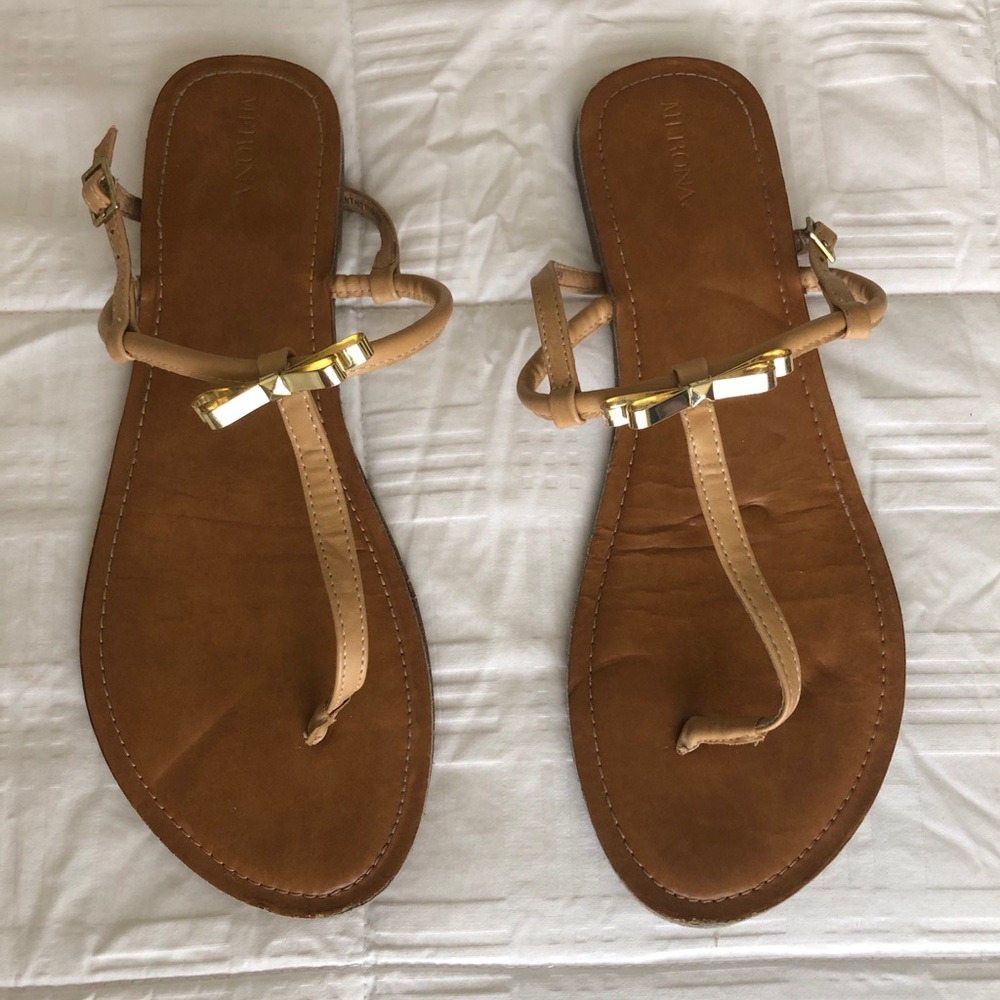Merona (Target) Gold Bow Detail Sandals